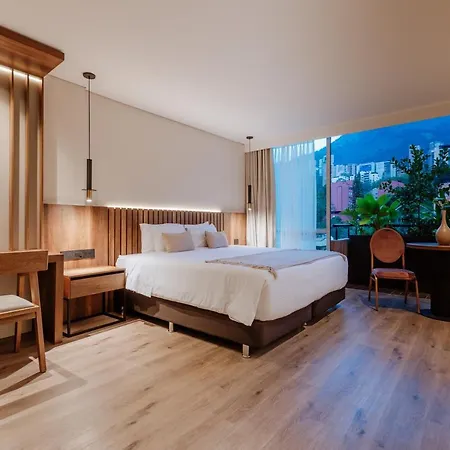 Hotel Sky Medellin